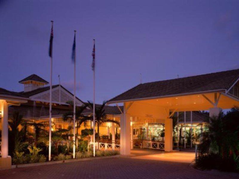 Hotel Grand Chancellor Palm Cove Exterior photo
